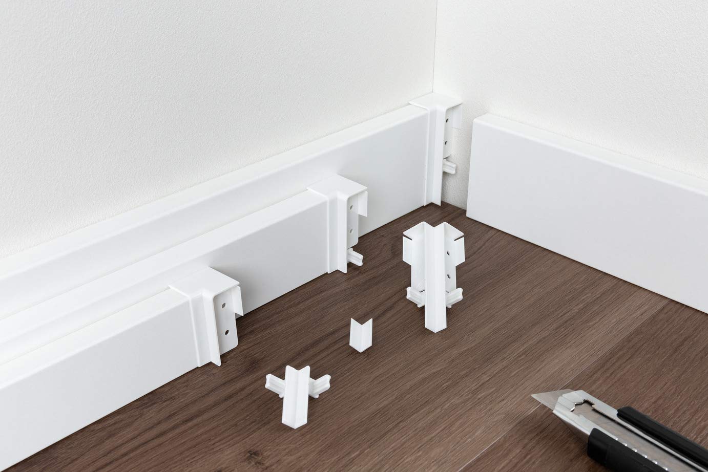 parador-innenecken-h-henvariabel-typ-sl-3-5-6-18-wei-doppelpack-sockelleisten-zu image 3