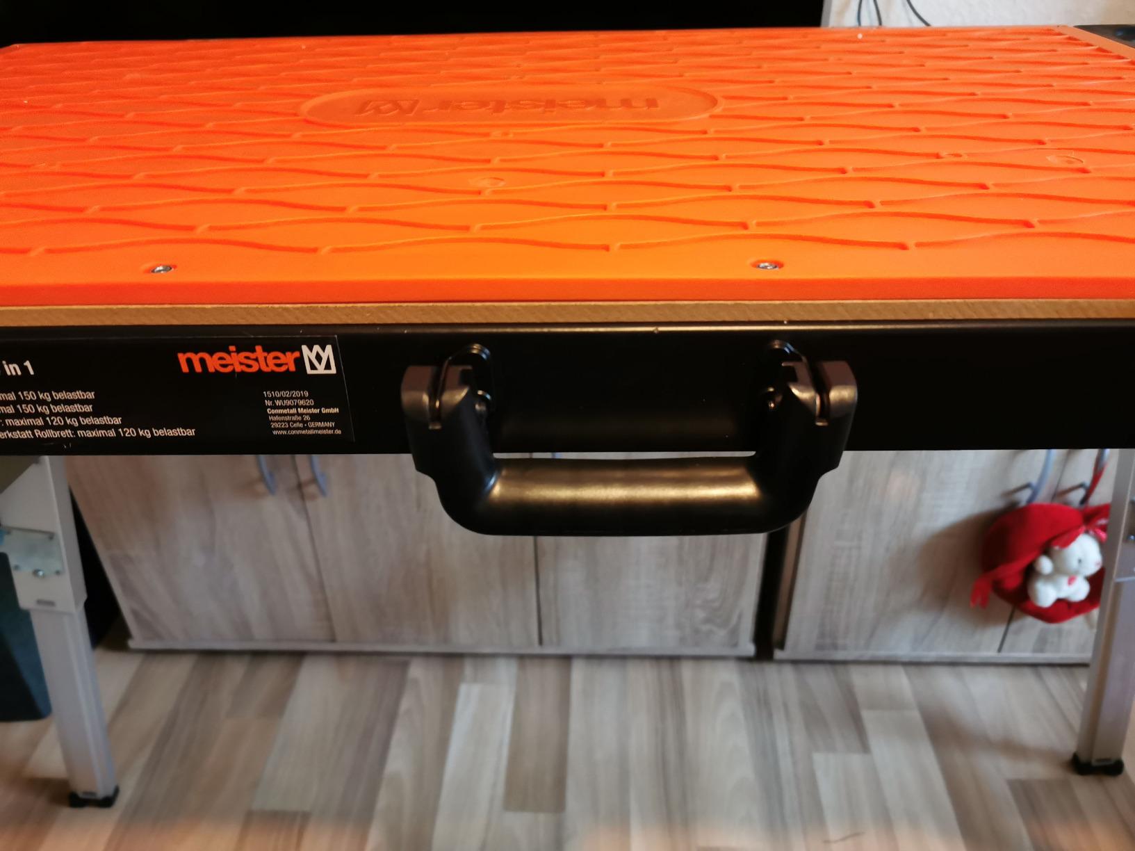 Werkbank, Hocker, Roller – alles dabei