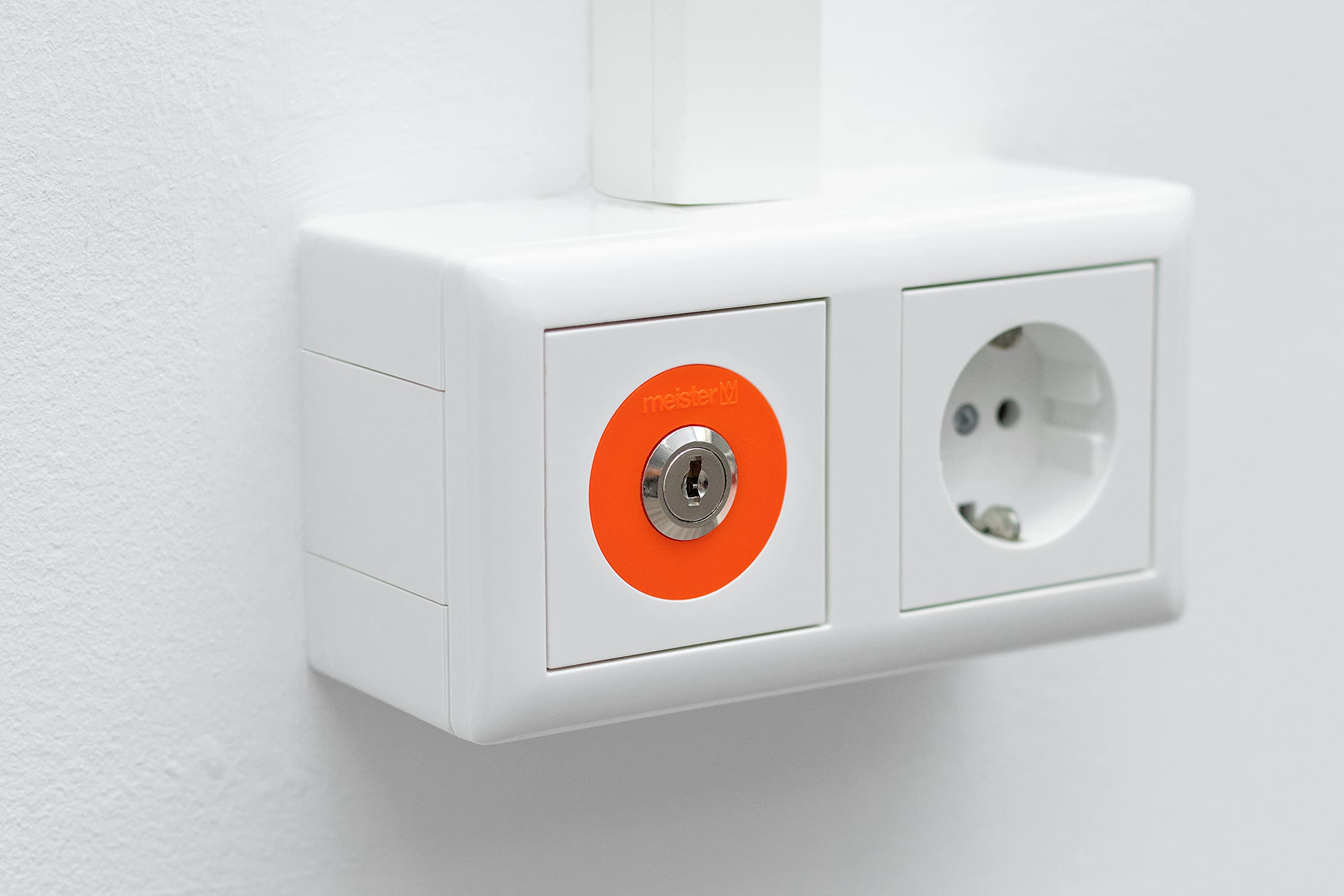 meister-steckdosenschloss-f-r-schutzkontakt-steckdosen-2er-set image 3