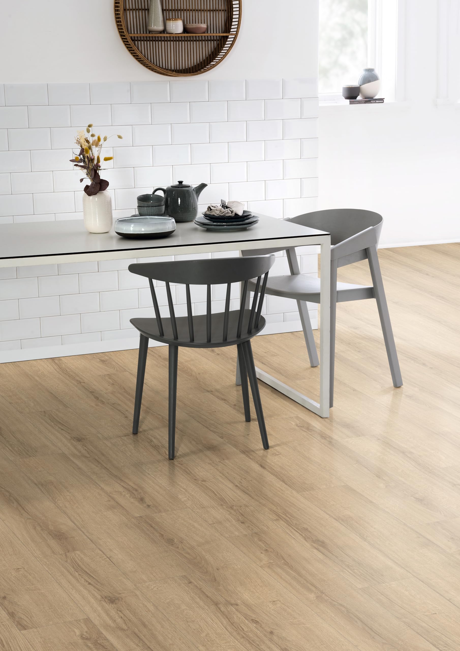 egger-naturesense-aqua-laminat-el2405-sherman-eiche-hellbraun-1292x193x10mm image 5
