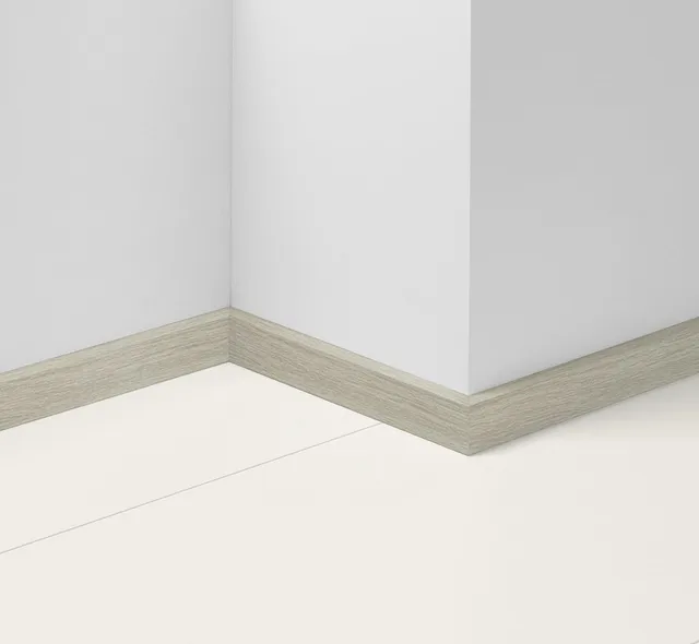 parador-sl-3-dekor-sockelleiste-eiche-d098-2200-mm image 1