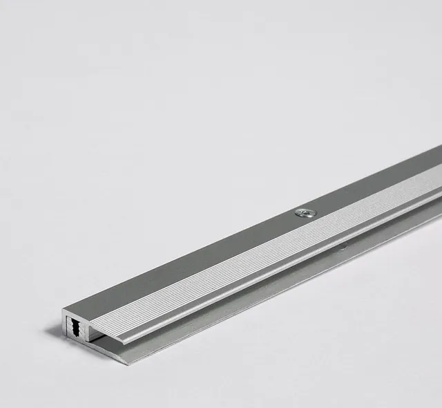 parador-abschlussprofil-aluminium-eloxiert-silber image 1