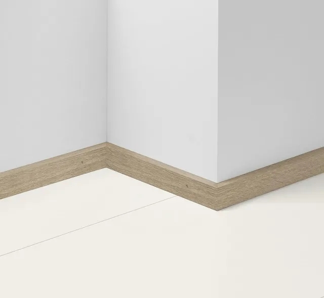 parador-sl-3-dekor-sockelleiste-eiche-d110-2200-x-16-x-40-mm image 1