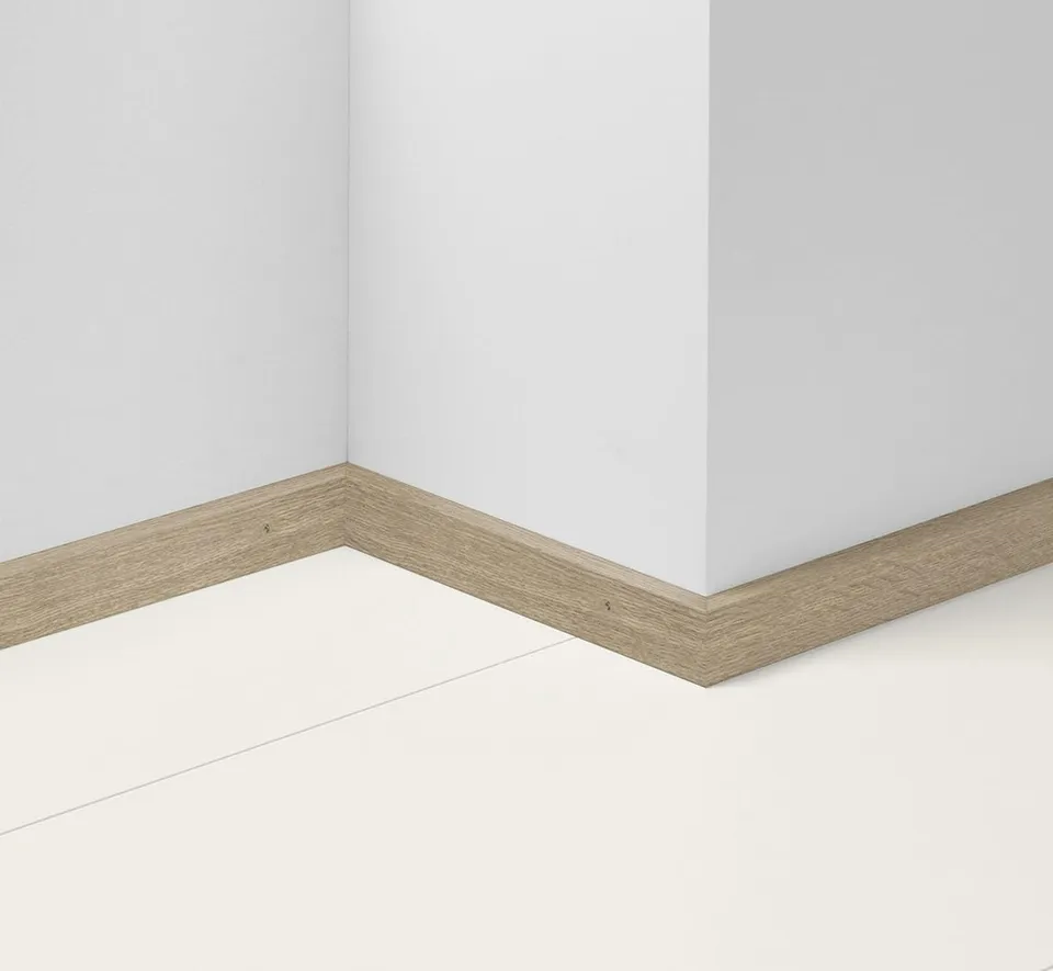 parador-sl-3-dekor-sockelleiste-eiche-d110-2200-x-16-x-40-mm image 1