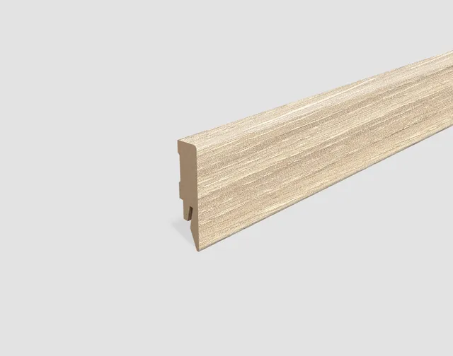 egger-sockelleiste-eiche-hellbraun-l323-kubisches-profil-2400-mm image 1