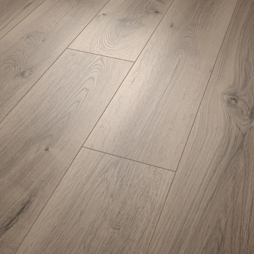 egger-naturesense-aqua-laminat-el2112-pinot-eiche-hellgrau-1292x193x8mm image 1