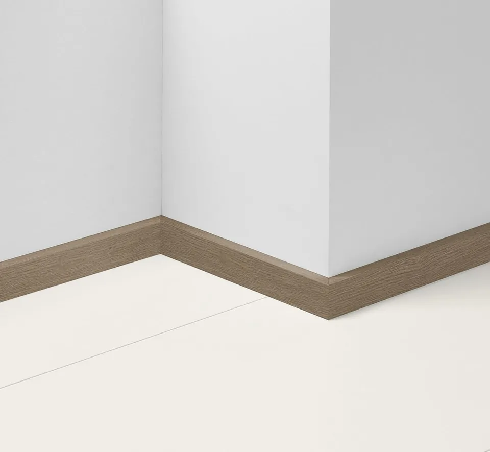 parador-sl-3-dekor-sockelleiste-eiche-d141-2200-mm image 1