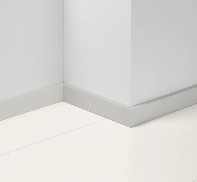 parador-dekor-sockelleiste-sl-5-wf-wei-grundiert-50x16x2200-mm-f-r-feuchtr-ume image 1