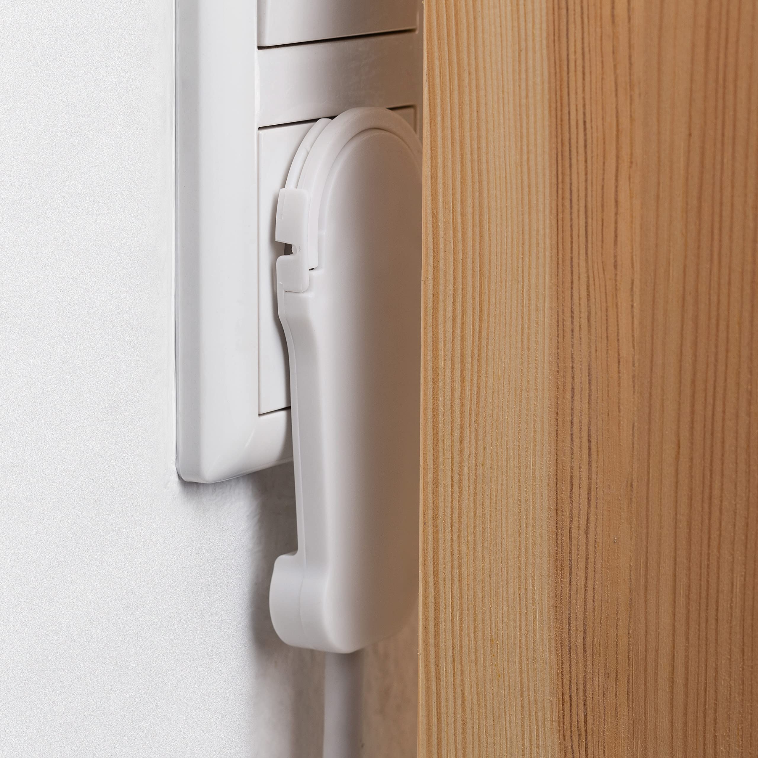 meister-verl-ngerungskabel-3-m-flachstecker-wei-ip20 image 3