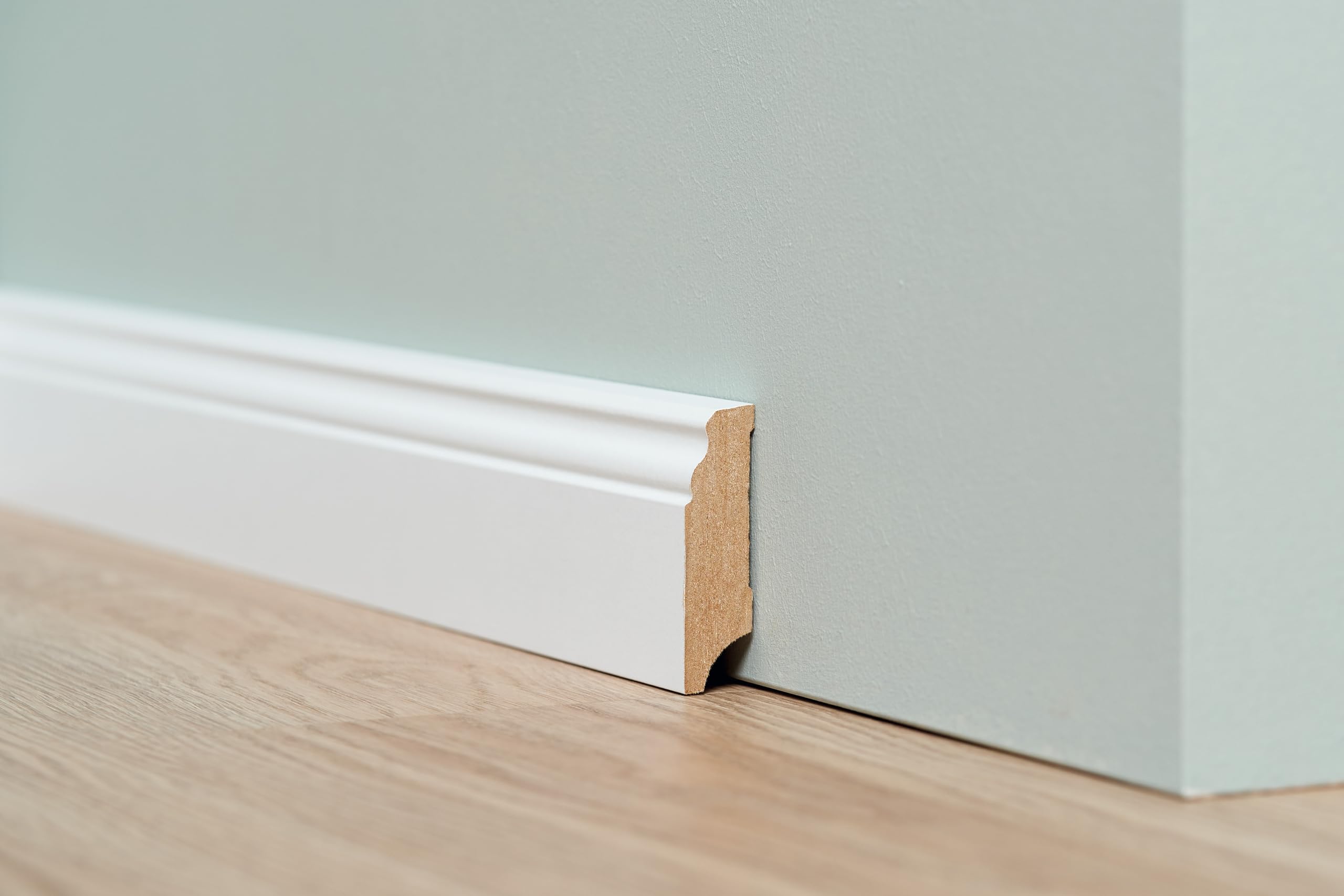 egger-hamburger-sockelleiste-wei-70-mm-geschwungen-mdf-70-x-18-x-2400-mm image 4