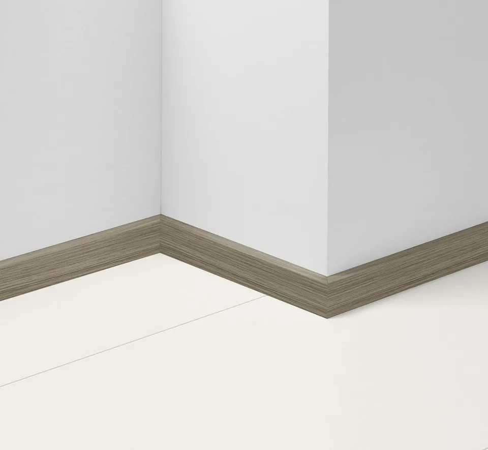parador-sl-3-dekor-sockelleiste-eiche-d083-2200-mm image 1