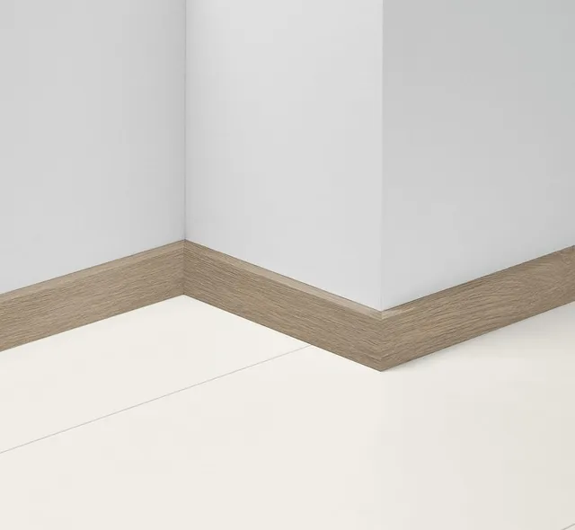 parador-dekor-sockelleiste-sl-5-wf-eiche-d117-2200-x-16-x-50-mm image 1