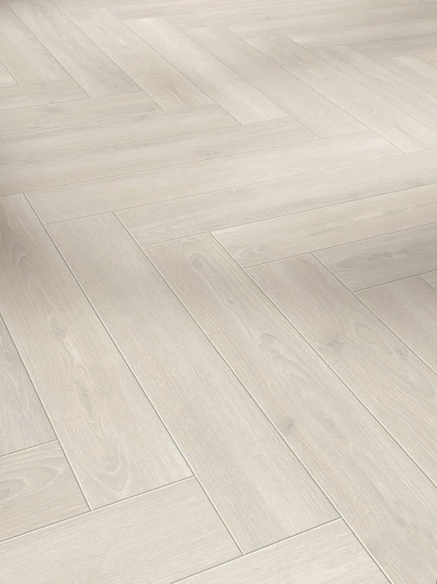 parador-trendtime-3-laminat-eiche-skyline-wei-fischgr-t-4-v-fuge image 1