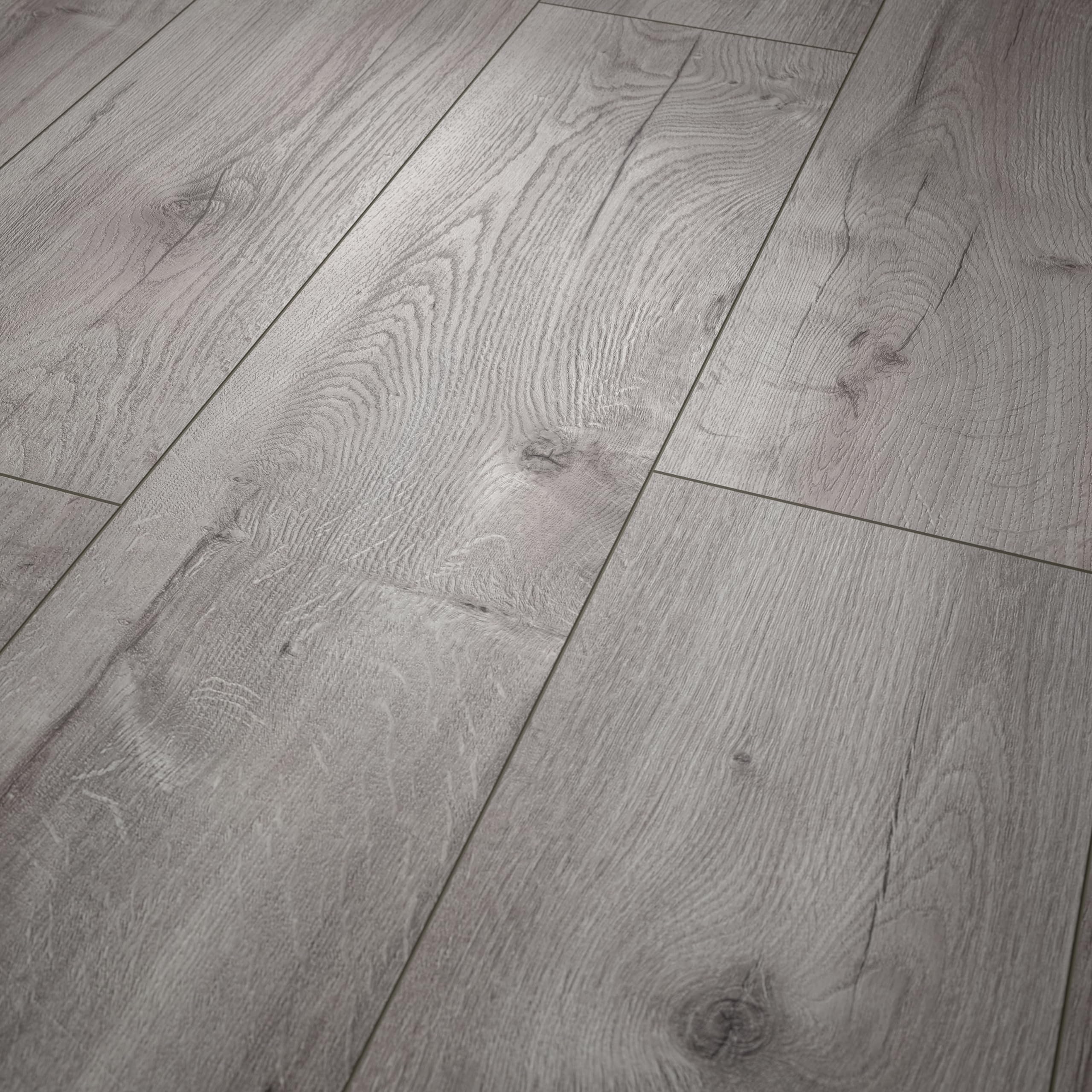 egger-naturesense-aqua-laminat-el2156-loja-eiche-hellgrau-1292x246x8mm image 1