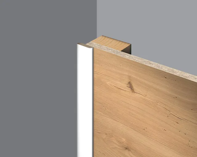 egger-decowall-abdeckleiste-al201-wei-2400-x-6-x-25-mm image 1